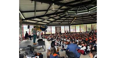 COLEGIO CRISTIANO AVIVAMIENTO