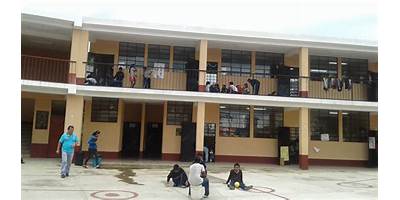 COLEGIO PRIVADO "MIS HUELLITAS"