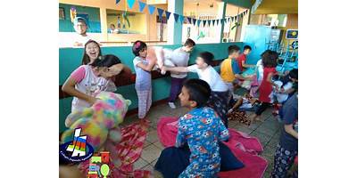 COLEGIO PRIVADO MIXTO "JUGANDO APRENDO"