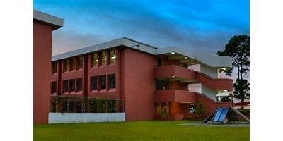 COLEGIO SUIZO AMERICANO SAN CRISTOBAL