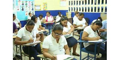 ESCUELA NOCTURNA MIXTA DE EDUCACION PARA ADULTOS "ARQUITECTURA"