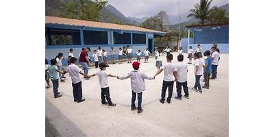 ESCUELA OFICIAL RURAL MIXTA "CLARITA"