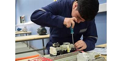INST BASICO INDUSTRIAL Y TECNICO EN UNA ESPECIALIDAD ADSCRITO AL INST TEC. VOC. DR. IMRICH FISCHMANN