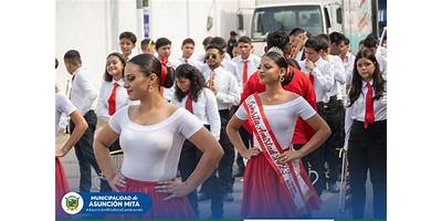 INSTITUTO PARTICULAR MIXTO "MARIA CHINCHILLA"