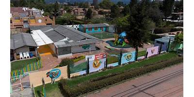 COLEGIO "MENTES BRILLANTES"