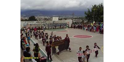 COLEGIO MIXTO CRISTIANO ENCIENDE UNA LUZ