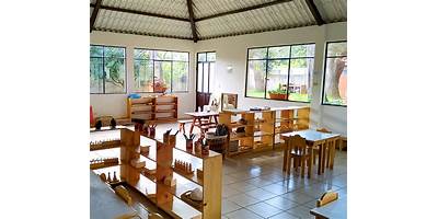 COLEGIO SOLE MONTESSORI
